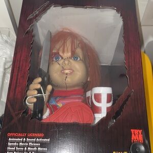 Chucky Animated Doll with Knife